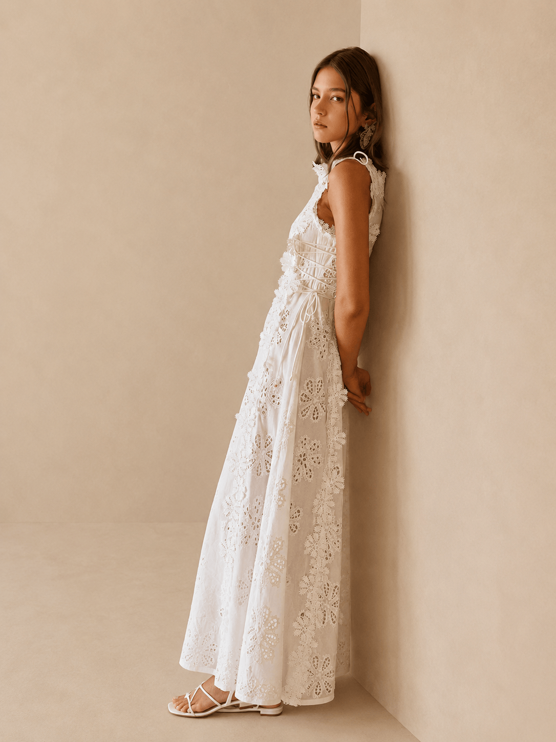 Mirela Studio María | Vestido Maxi Bordado Blanco