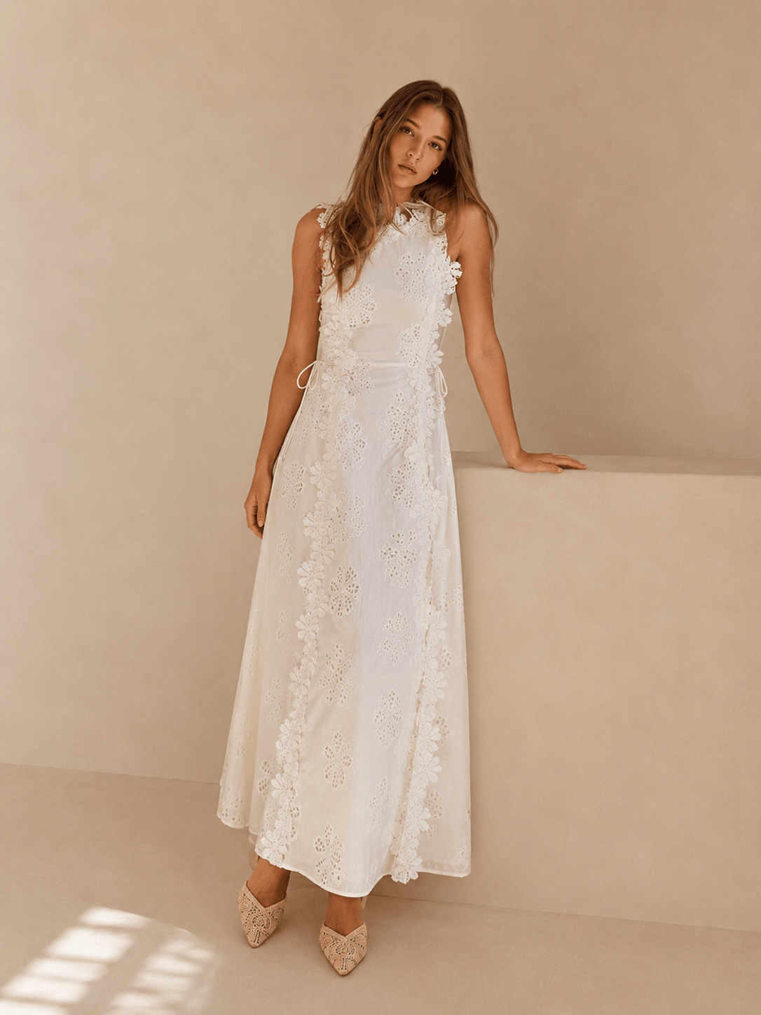 Mirela Studio María | Vestido Maxi Bordado Blanco