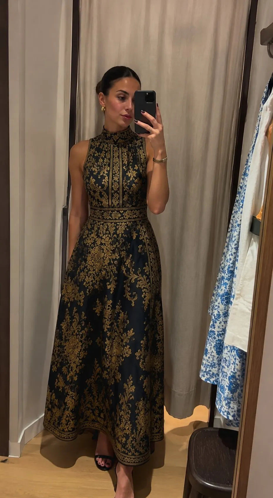 Alhambra | Vestido Maxi Bordado Negro y Dorado